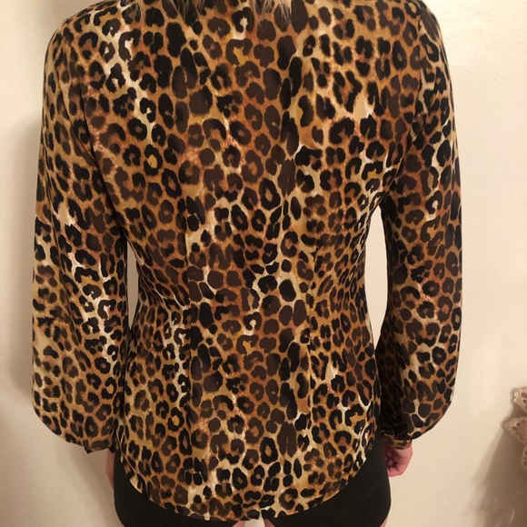 Express leopard print top - Picture 2 of 7